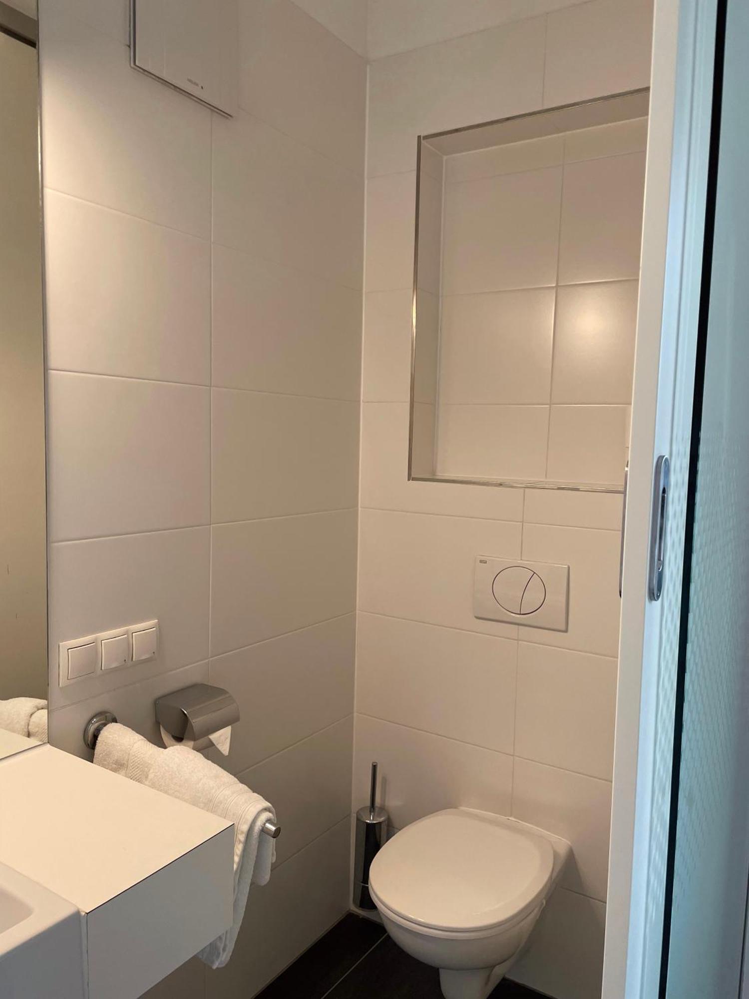 Hotel Caldor Münchendorf Habitación foto